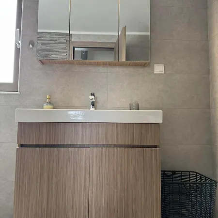 Zonapartments B Sea View- Center *