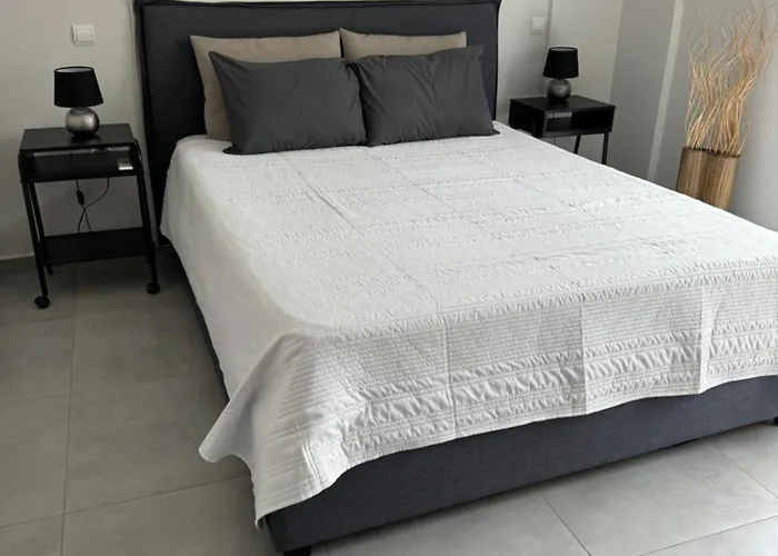 Zonapartments B Sea View- Center Апартаменты Ханья